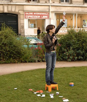 Speakers corner 2007 La galerie exterieure Square Chanoine Viollet Paris credit photographique Paolo Code Celine Ahond